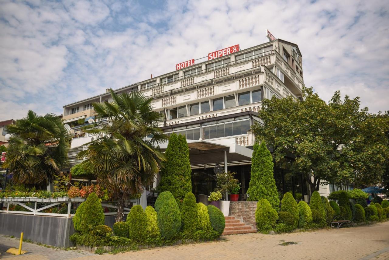 Hotel Super 8 Skopje Exterior foto
